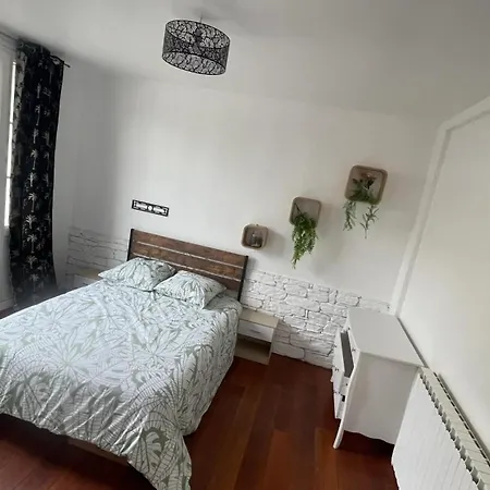 Spacieux A 65 M² Avec Balcon Vue Sur La