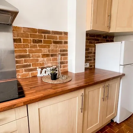 Spacieux à 65 M² Avec Balcon Vue Sur La