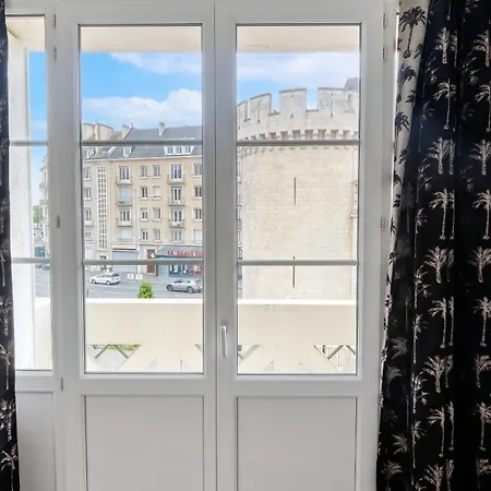 Spacieux A 65 M² Avec Balcon Vue Sur La
