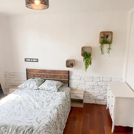 Spacieux A 65 M² Avec Balcon Vue Sur La Διαμέρισμα