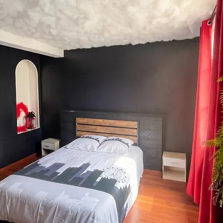 Spacieux A 65 M² Avec Balcon Vue Sur La * Καν