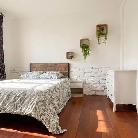 Spacieux A 65 M² Avec Balcon Vue Sur La Καν