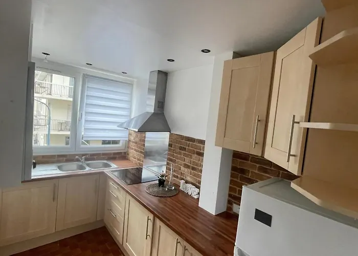 Daire Spacieux A 65 M² Avec Balcon Vue Sur La Caen