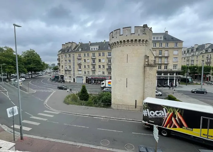 Spacieux A 65 M² Avec Balcon Vue Sur La *