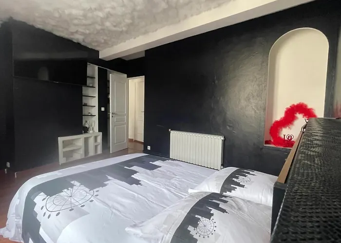 Spacieux A 65 M² Avec Balcon Vue Sur La Daire