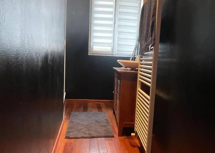 Daire Spacieux A 65 M² Avec Balcon Vue Sur La *